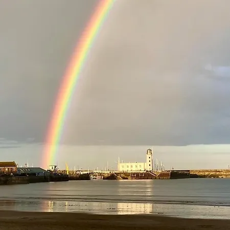 Konukevi The Helaina 5*