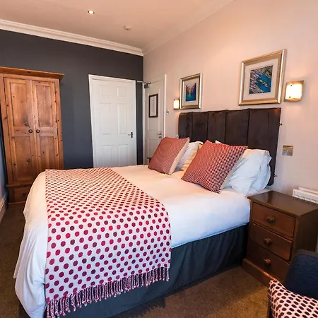 The Helaina Guest house 5*