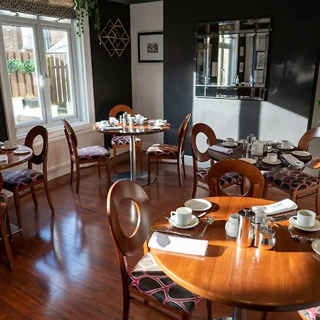 Konukevi The Helaina