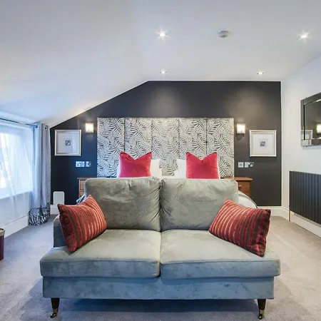 The Helaina Scarborough