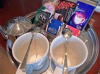 ゲストハウス The Helaina 5*