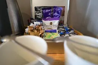 和里钠酒店 招待所 5*