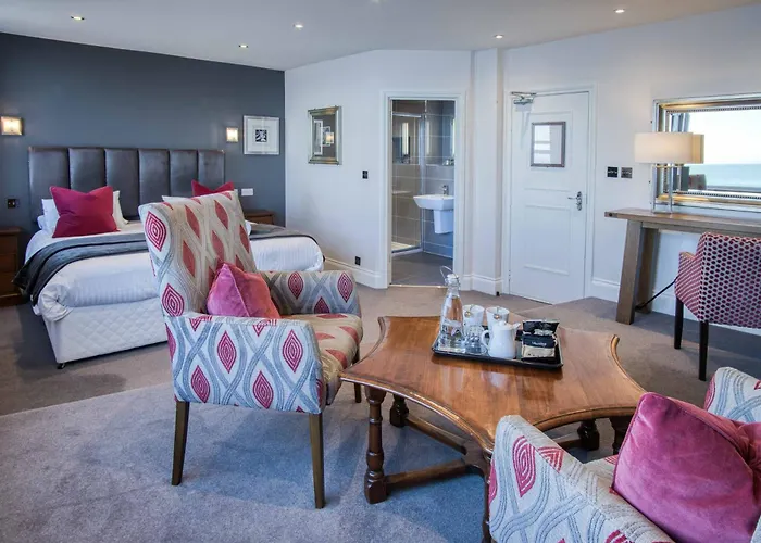 和里钠酒店 招待所