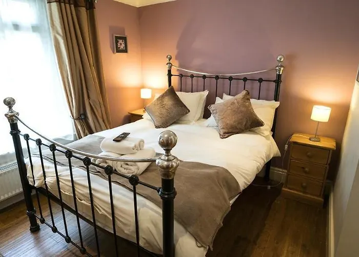 The Helaina Guest house Scarborough