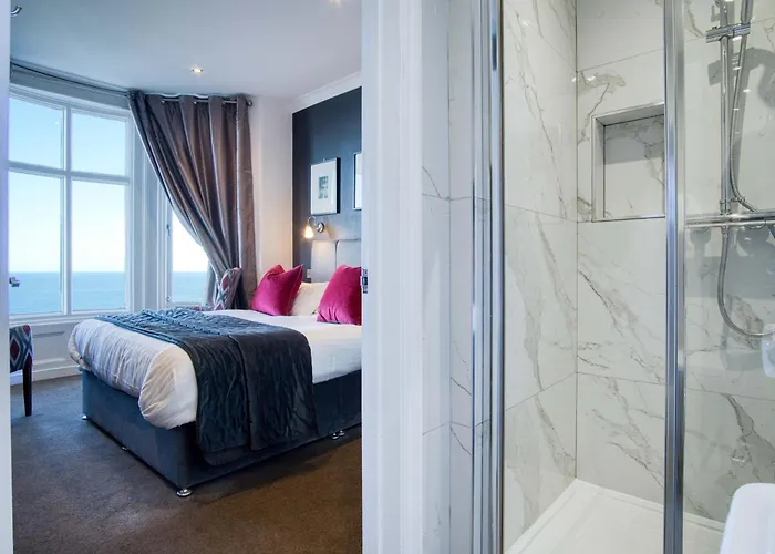 Guest house The Helaina Scarborough