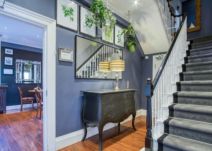 Guest house The Helaina Scarborough